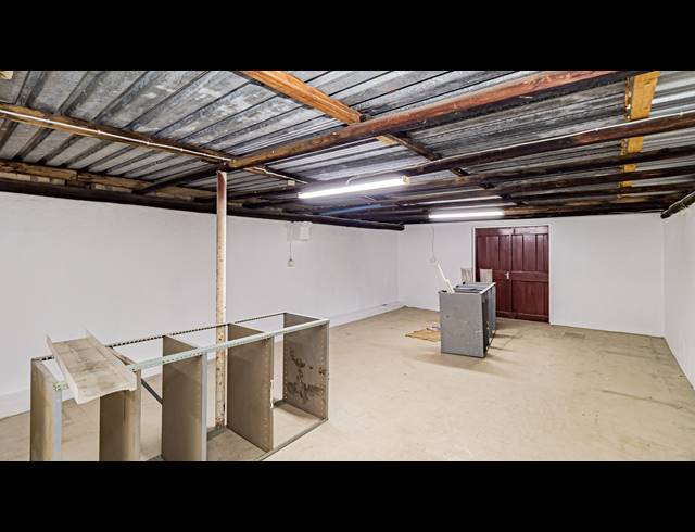 773M² OFFICE FOR SALE IN FERNDALE